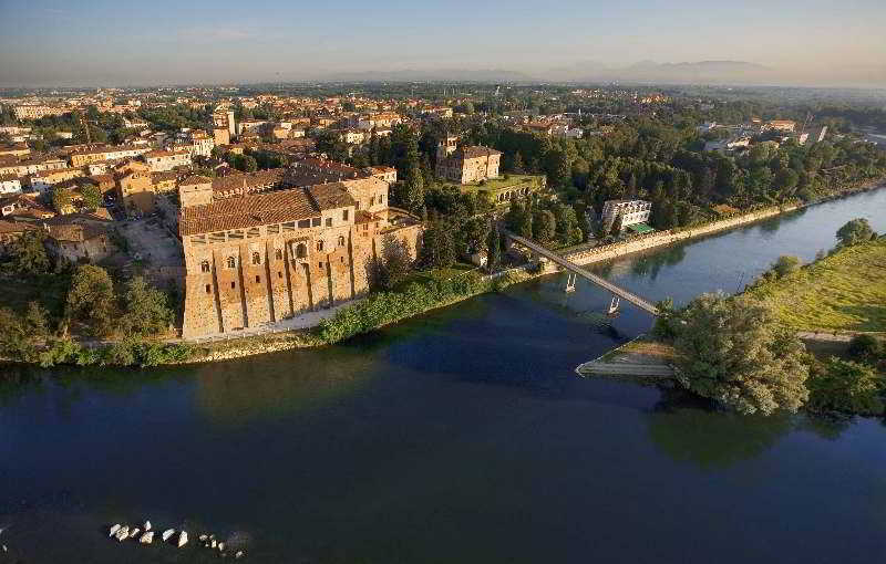 Готель Castello Visconteo Кассано-д'Адда Екстер'єр фото