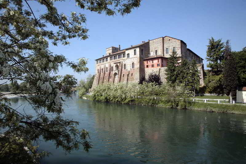 Готель Castello Visconteo Кассано-д'Адда Екстер'єр фото